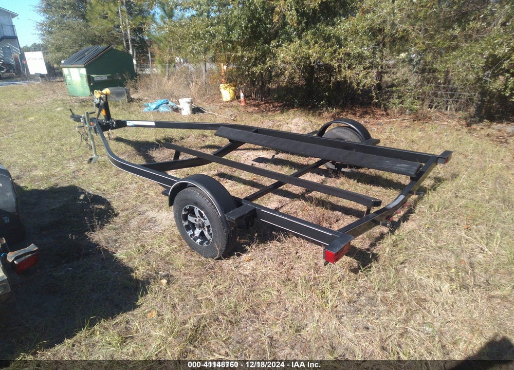 2011 EZ LOADER TRAILER VIN: 1L8AAAJAXBA000761