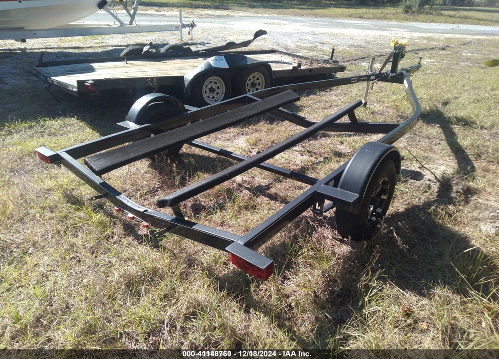 2011 EZ LOADER TRAILER VIN: 1L8AAAJAXBA000761