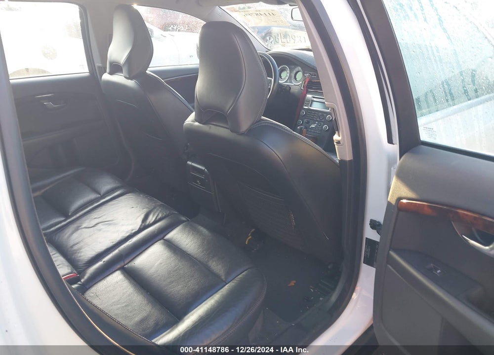 2010 VOLVO XC70 T6 VIN: YV4992BZ0A1087573