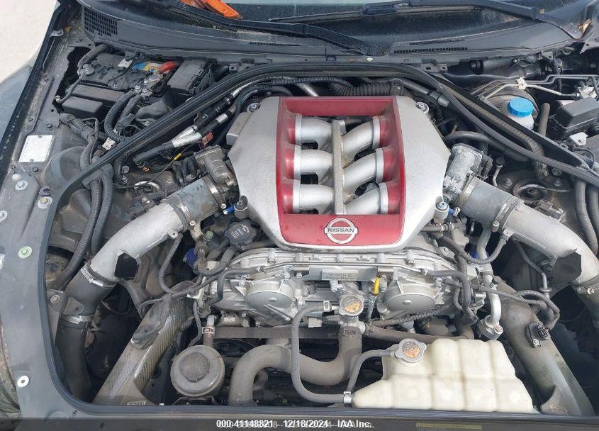2017 NISSAN GT-R VIN: JN1AR5EF4HM820092