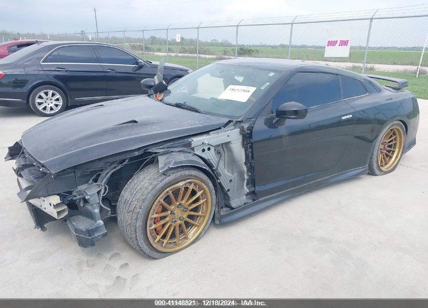 2017 NISSAN GT-R VIN: JN1AR5EF4HM820092