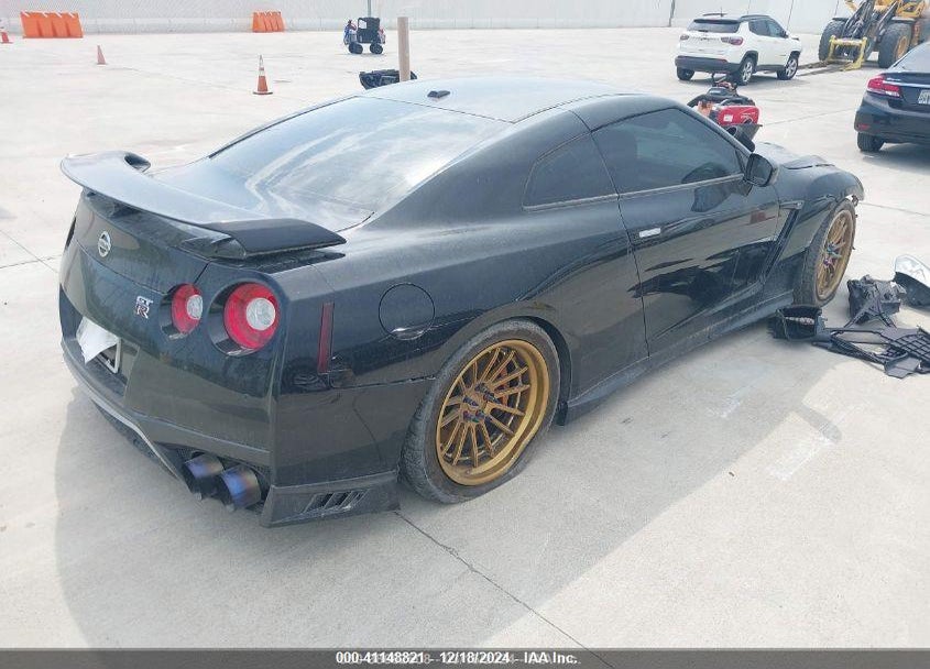2017 NISSAN GT-R VIN: JN1AR5EF4HM820092