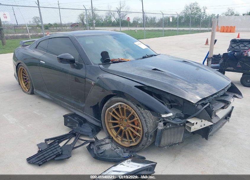 2017 NISSAN GT-R VIN: JN1AR5EF4HM820092