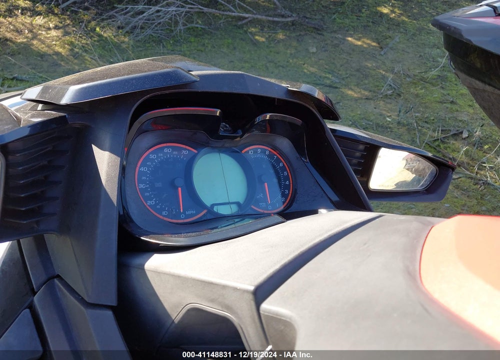 2012 SEADOO WAKE PRO 215 VIN: YDV17158C212