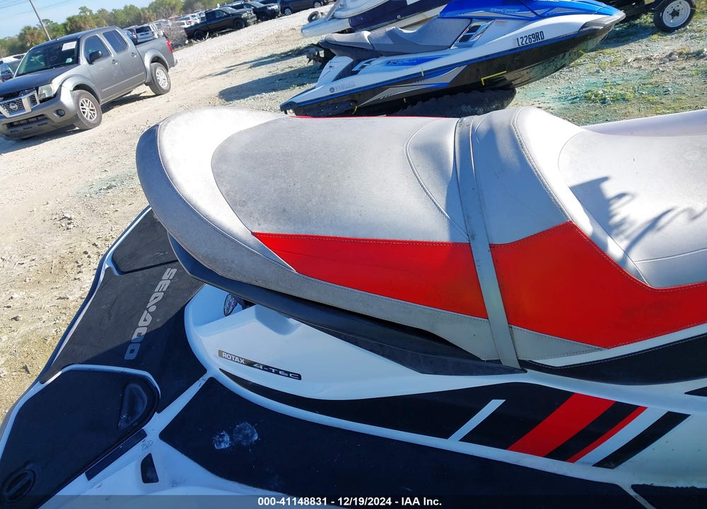 2012 SEADOO WAKE PRO 215 VIN: YDV17158C212