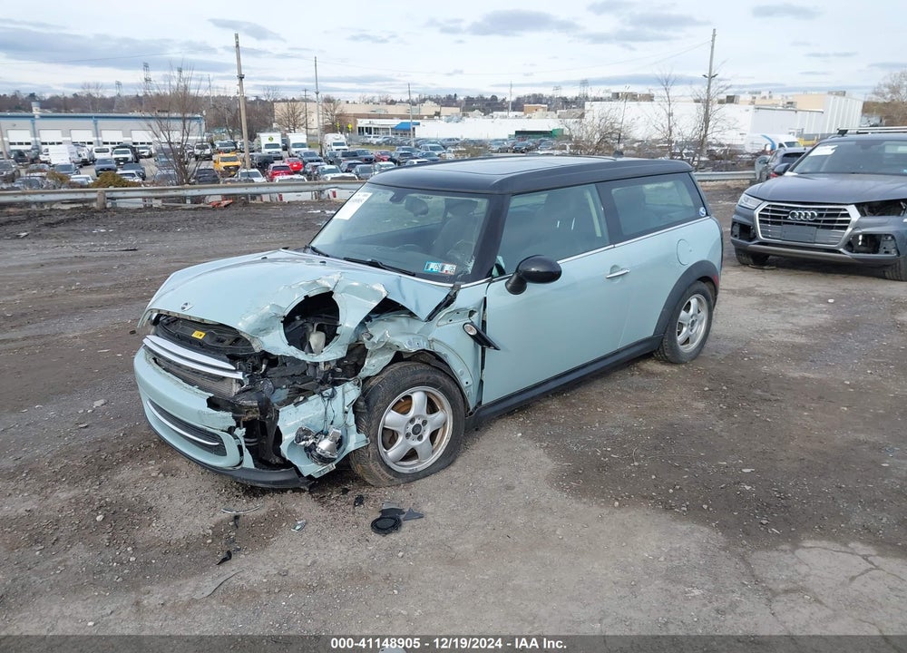 2011 MINI COOPER CLUBMAN VIN: WMWZF3C56BT267592