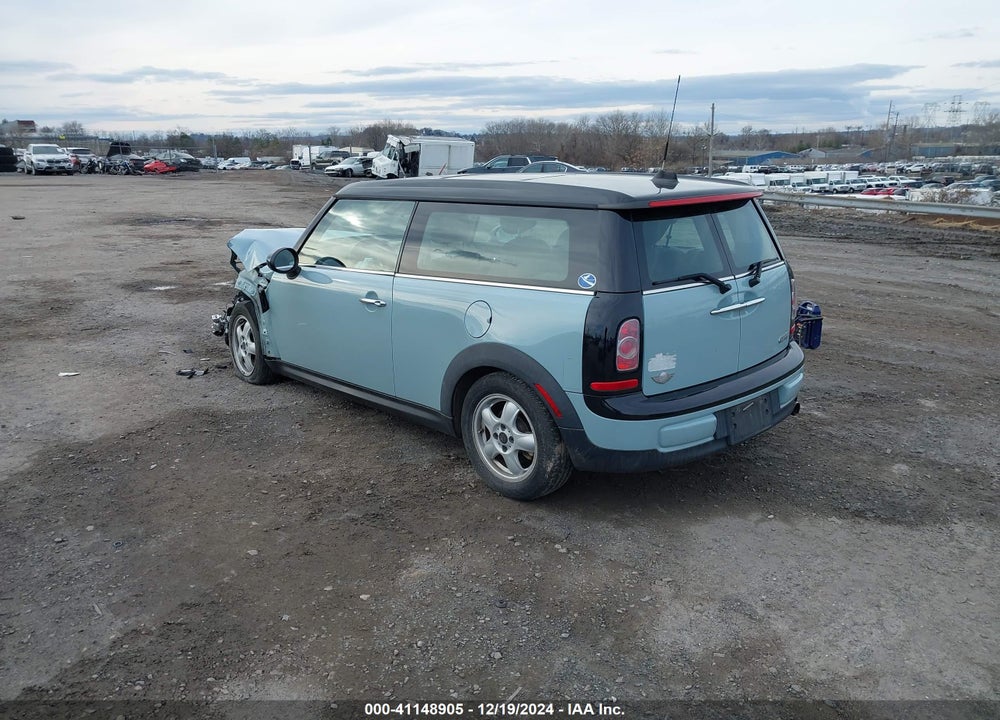 2011 MINI COOPER CLUBMAN VIN: WMWZF3C56BT267592