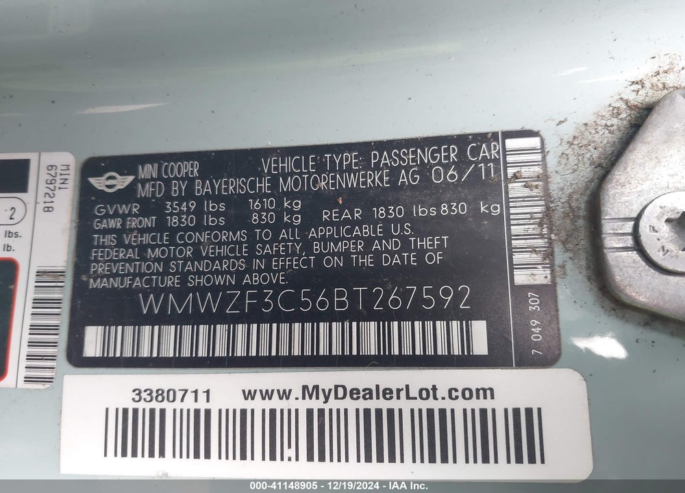 2011 MINI COOPER CLUBMAN VIN: WMWZF3C56BT267592