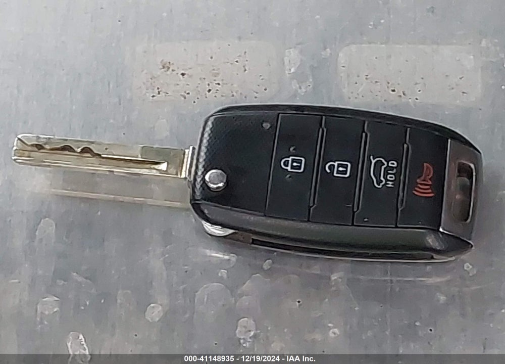 2017 KIA SORENTO 2.4L LX VIN: 5XYPGDA39HG287760