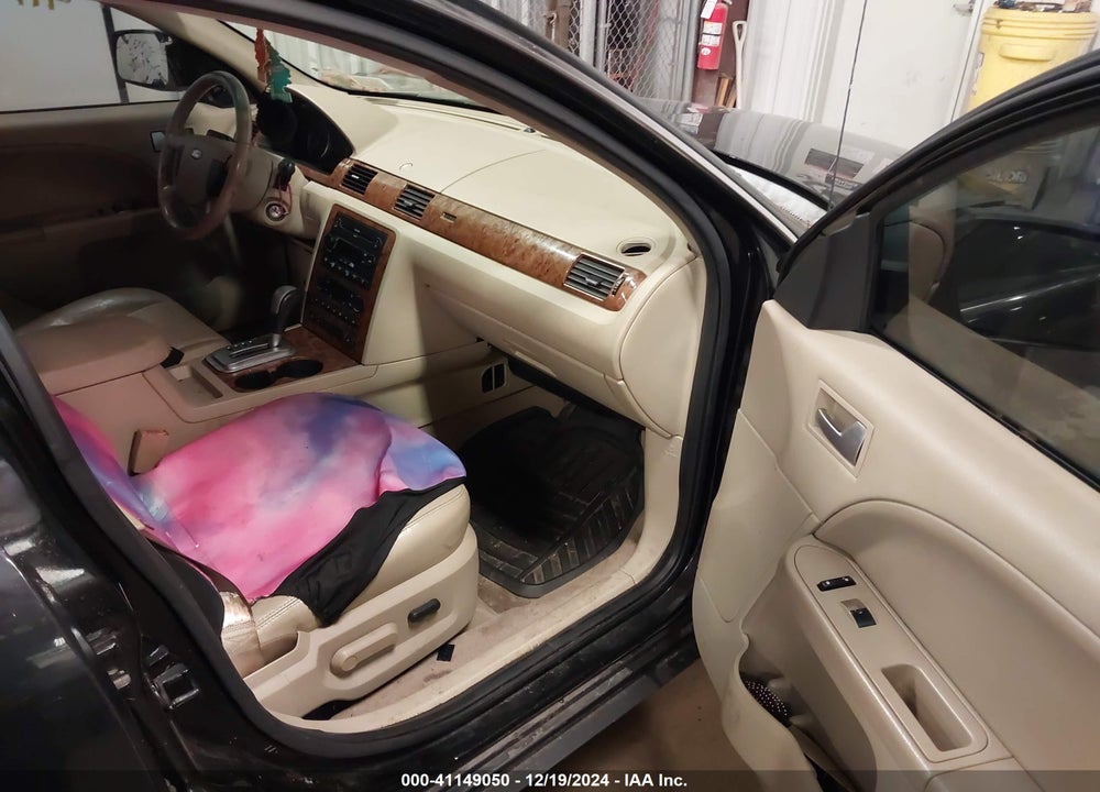 2005 FORD FIVE HUNDRED SEL VIN: 1FAHP241X5G105288