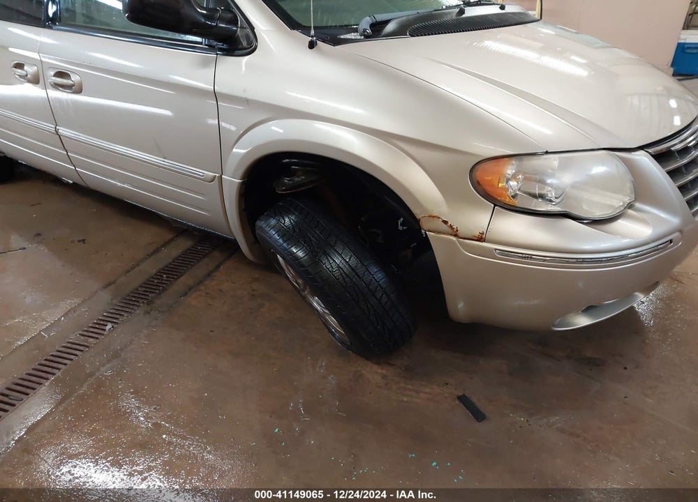 2006 CHRYSLER TOWN & COUNTRY LIMITED VIN: 2A8GP64L16R720111