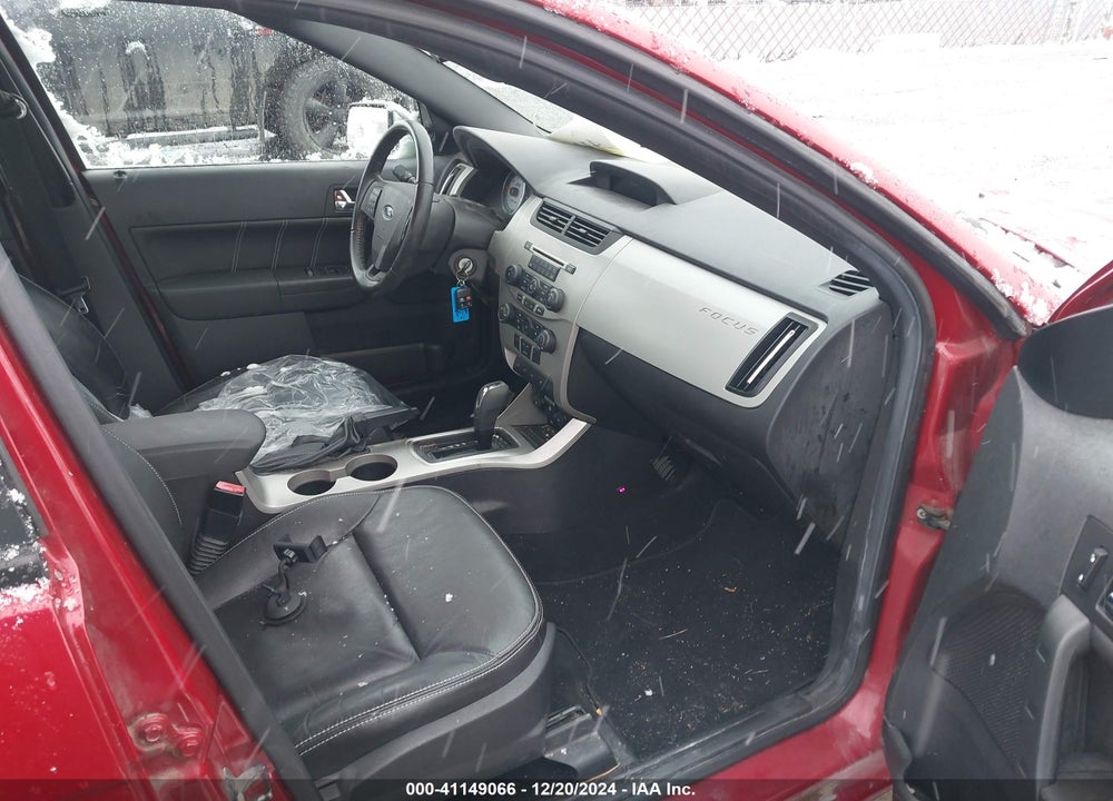 2010 FORD FOCUS VIN: 1FAHP3HN0AW166197