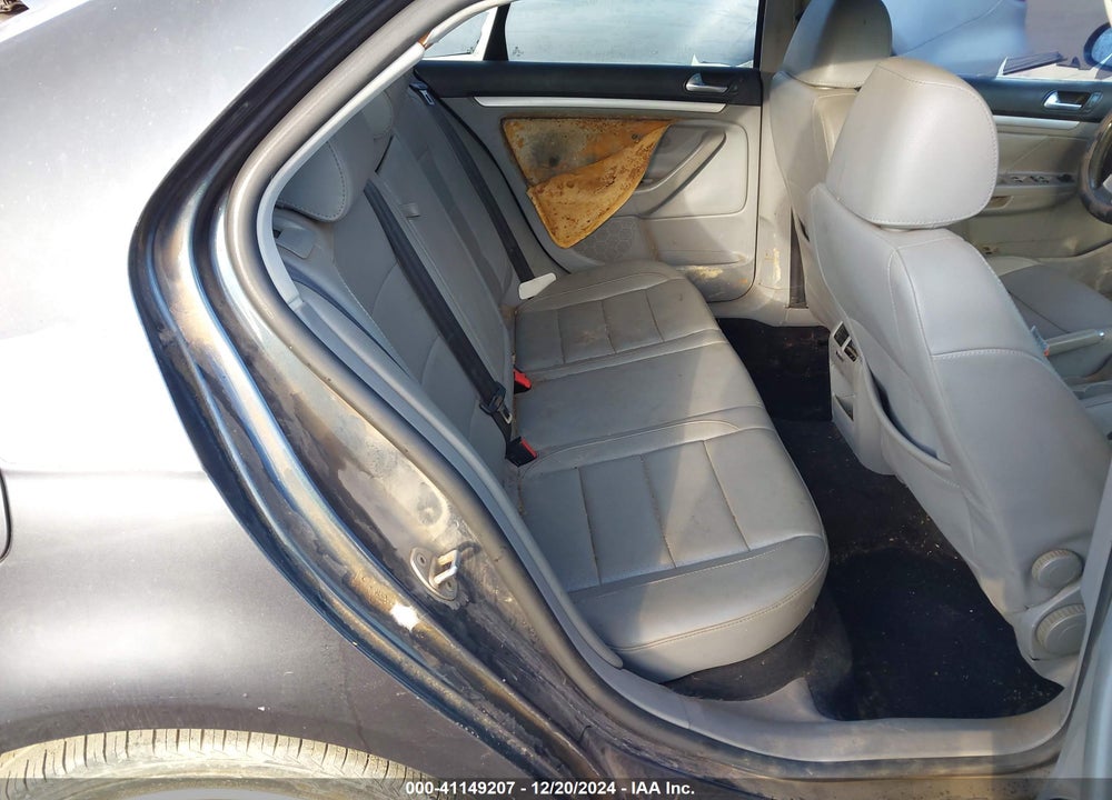 2008 VOLKSWAGEN JETTA SE/SEL VIN: 3VWRM71K08M156341