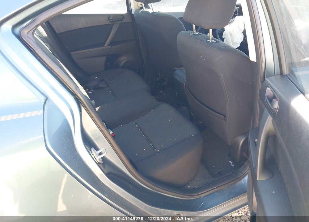 2011 MAZDA 3 I SPORT VIN: JM1BL1UF4B1366531