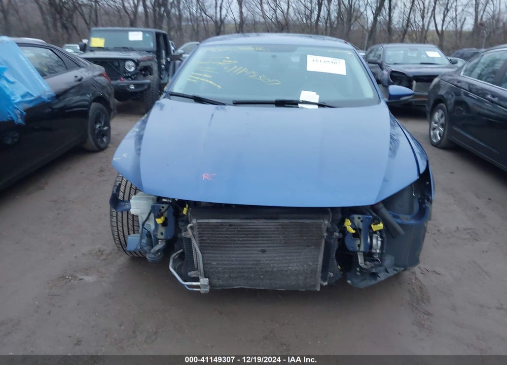 2017 VOLKSWAGEN PASSAT VIN: 1VWAT7A33HC014284