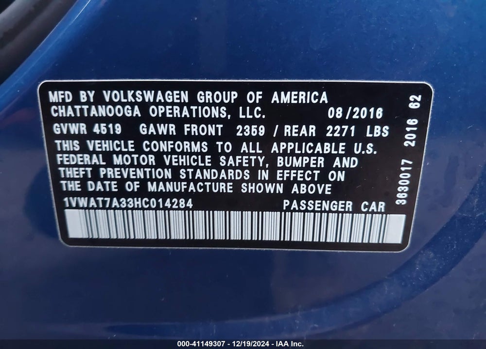 2017 VOLKSWAGEN PASSAT VIN: 1VWAT7A33HC014284