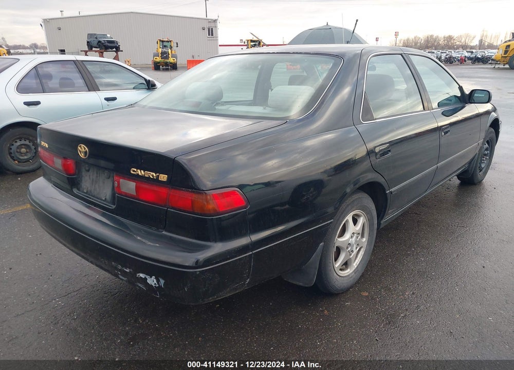 1998 TOYOTA CAMRY LE VIN: JT2BG22K0W0260687