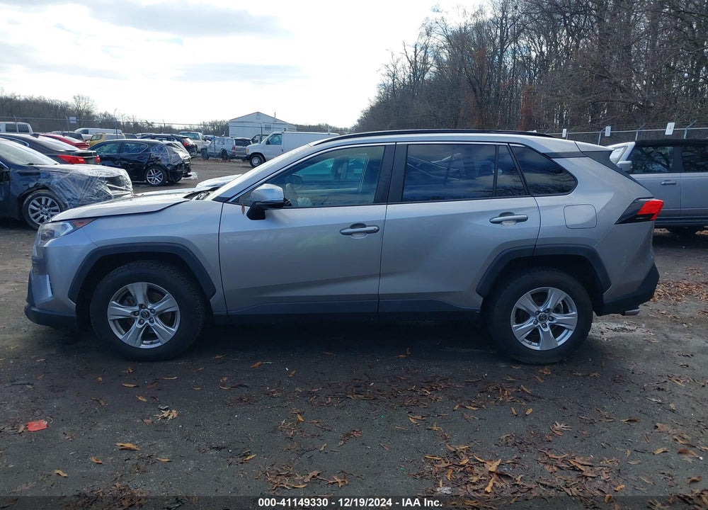 2019 TOYOTA RAV4 XLE VIN: JTMW1RFV1KJ006188