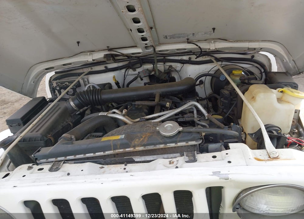 2000 JEEP WRANGLER SAHARA VIN: 1J4FA59S8YP762465