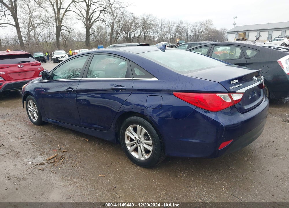 2014 HYUNDAI SONATA GLS VIN: 5NPEB4AC7EH850637