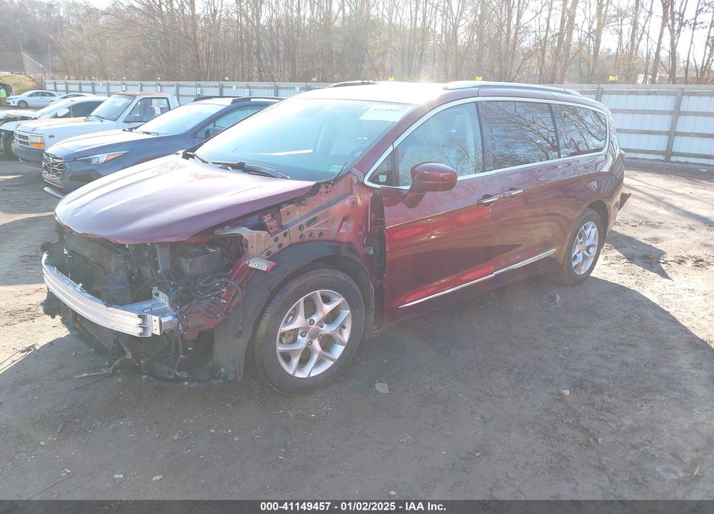 2017 CHRYSLER PACIFICA TOURING L PLUS VIN: 2C4RC1EG8HR570713