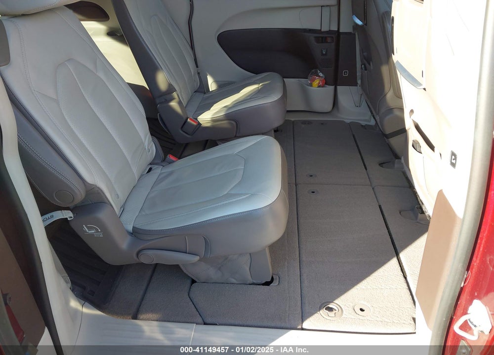 2017 CHRYSLER PACIFICA TOURING L PLUS VIN: 2C4RC1EG8HR570713