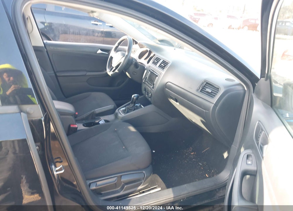 2015 VOLKSWAGEN JETTA VIN: 3VW2K7AJ7FM315982