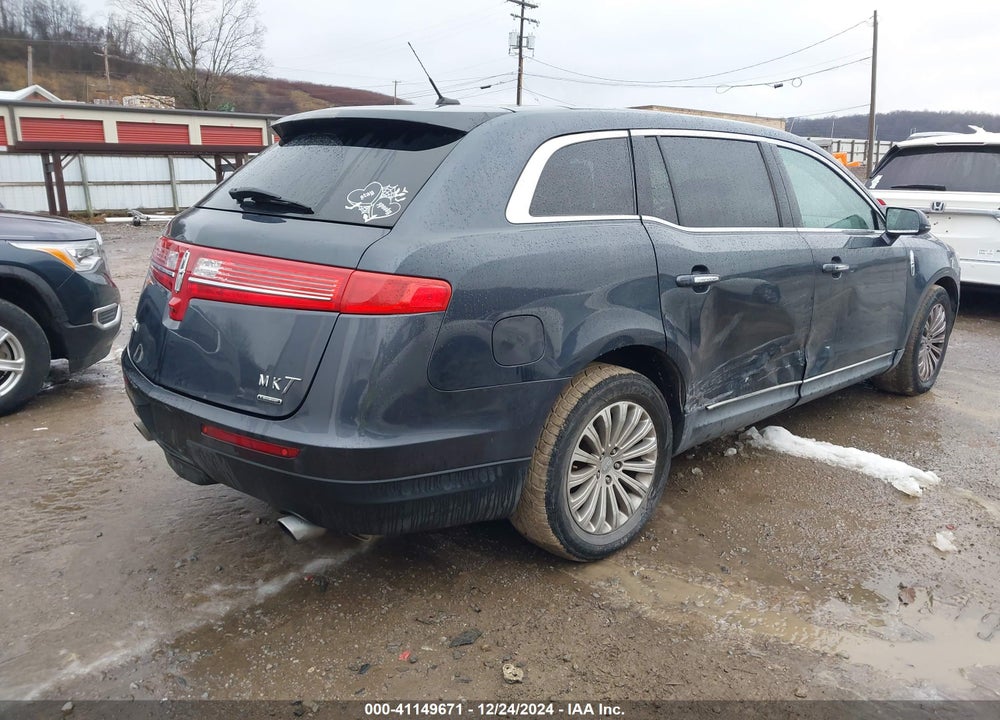 2013 LINCOLN MKT VIN: 2LMHJ5AT5DBL57474