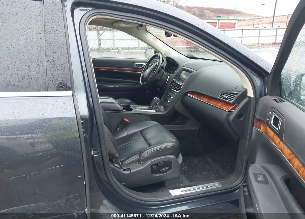 2013 LINCOLN MKT VIN: 2LMHJ5AT5DBL57474