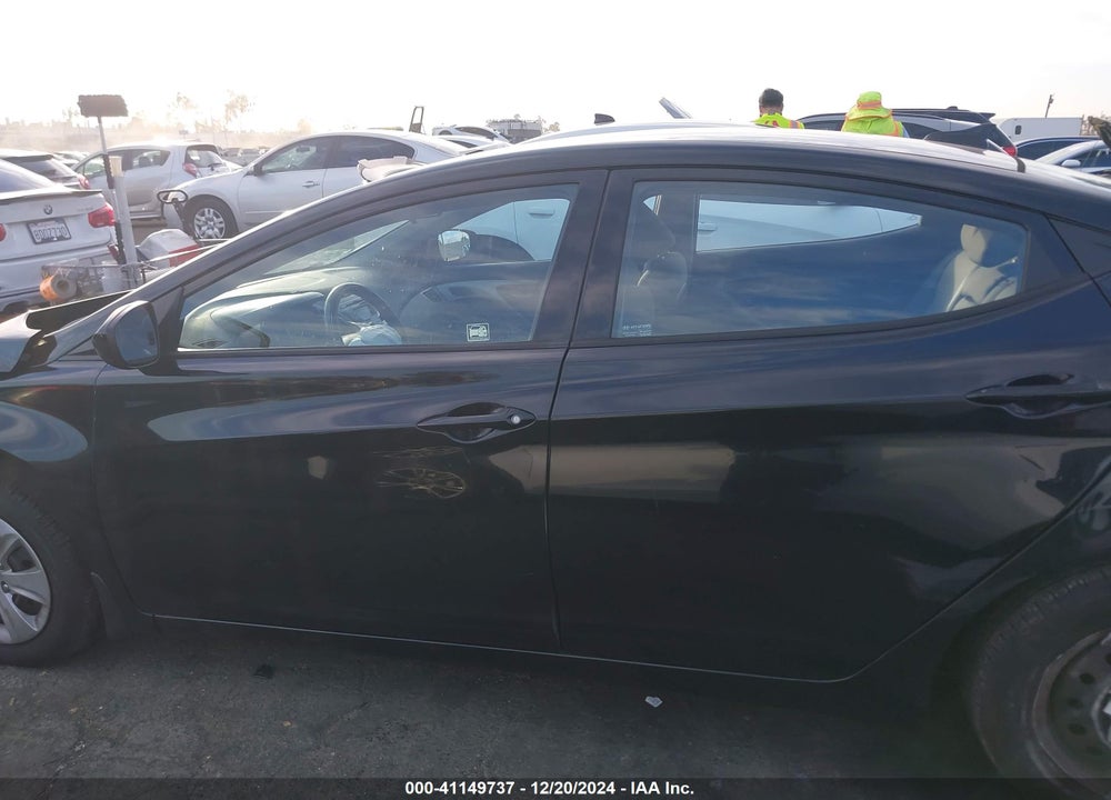 2016 HYUNDAI ELANTRA SE VIN: 5NPDH4AE4GH759744