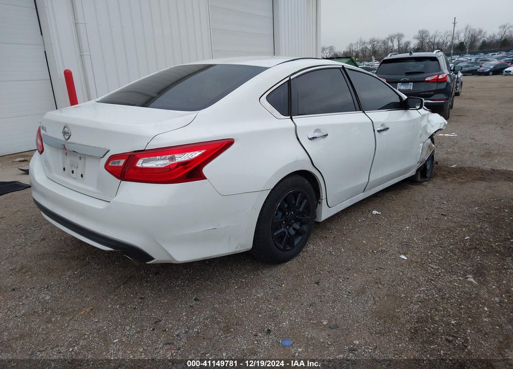 2017 NISSAN ALTIMA VIN: 1N4AL3AP4HN359056