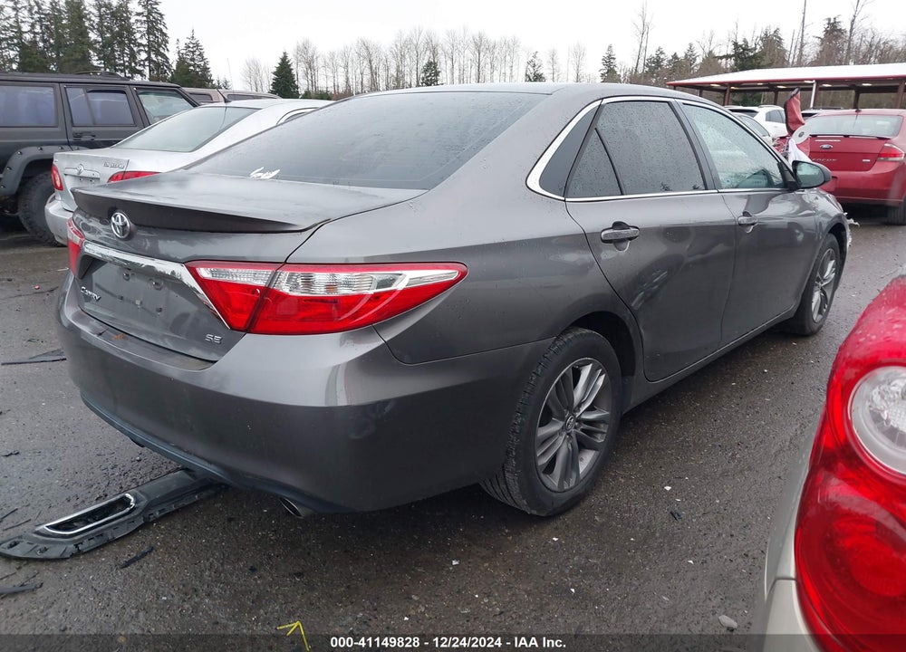 2017 TOYOTA CAMRY SE VIN: 4T1BF1FK4HU652786
