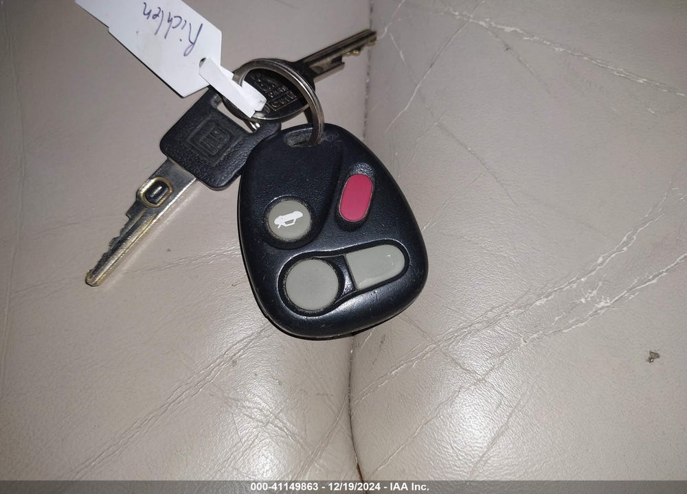 1996 OLDSMOBILE 88 LS VIN: 1G3HN52K2T4817919