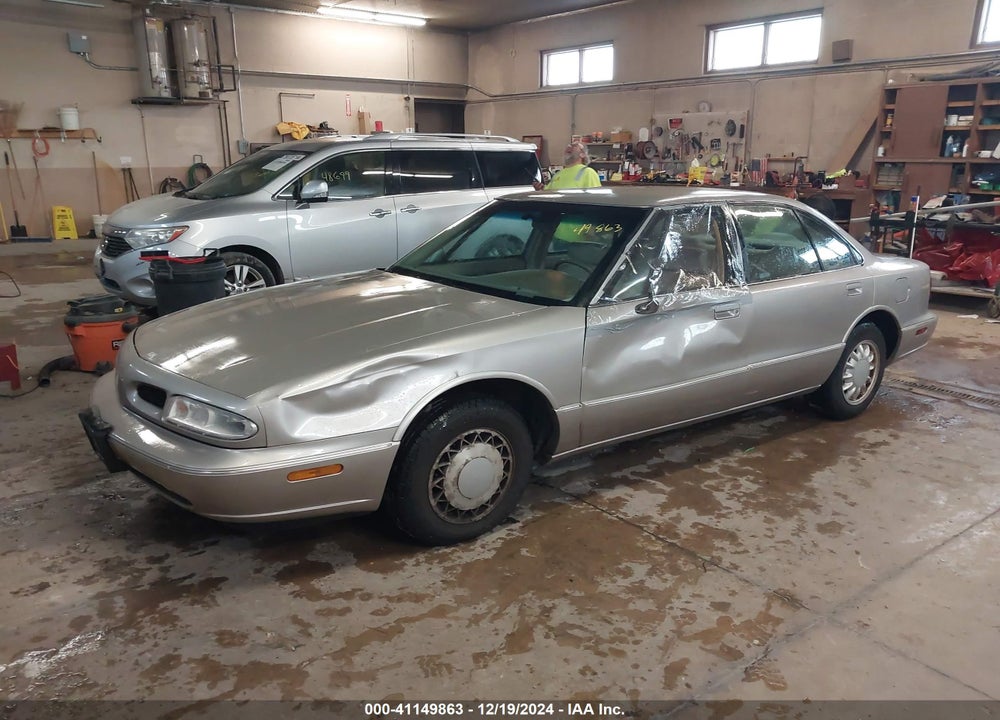 1996 OLDSMOBILE 88 LS VIN: 1G3HN52K2T4817919