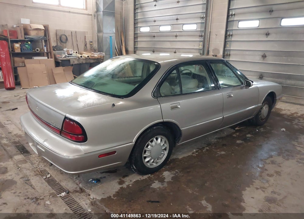 1996 OLDSMOBILE 88 LS VIN: 1G3HN52K2T4817919
