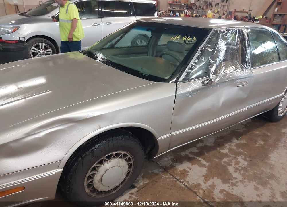 1996 OLDSMOBILE 88 LS VIN: 1G3HN52K2T4817919