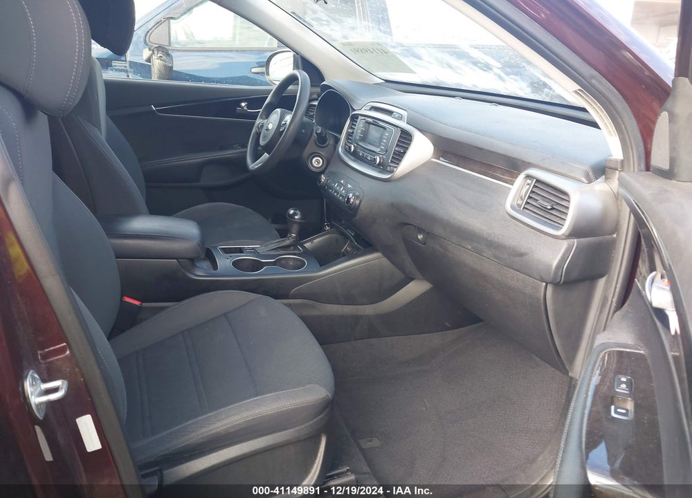 2017 KIA SORENTO 2.4L LX VIN: 5XYPG4A32HG265745