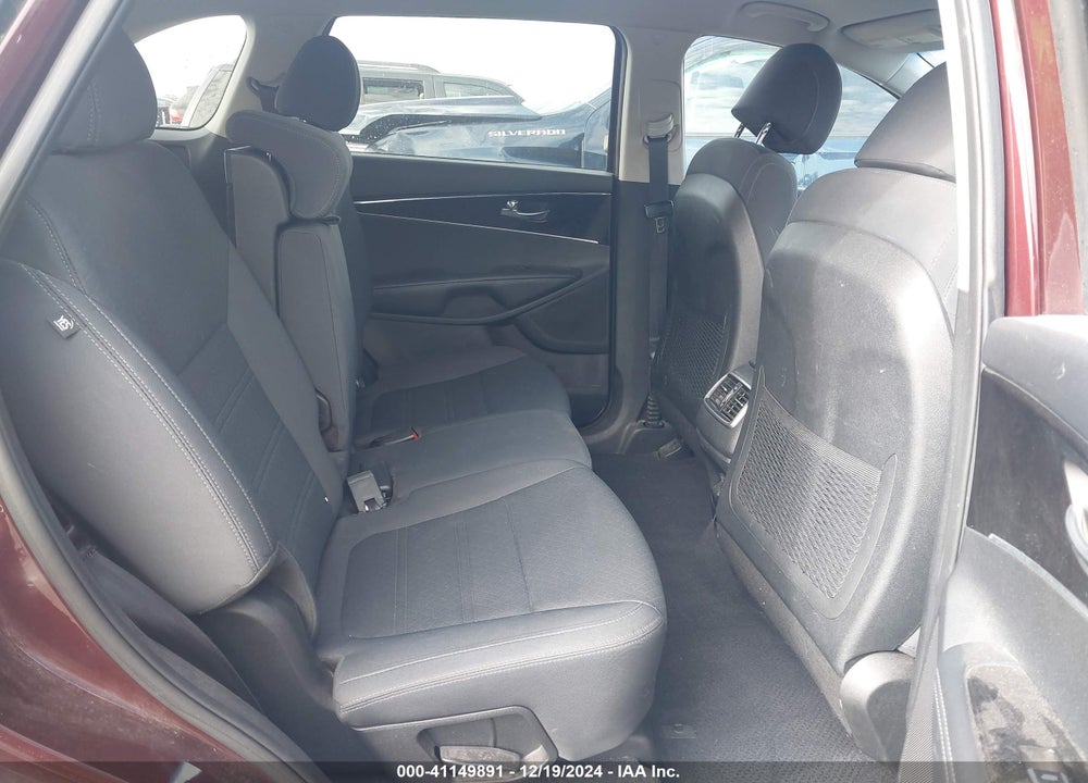 2017 KIA SORENTO 2.4L LX VIN: 5XYPG4A32HG265745