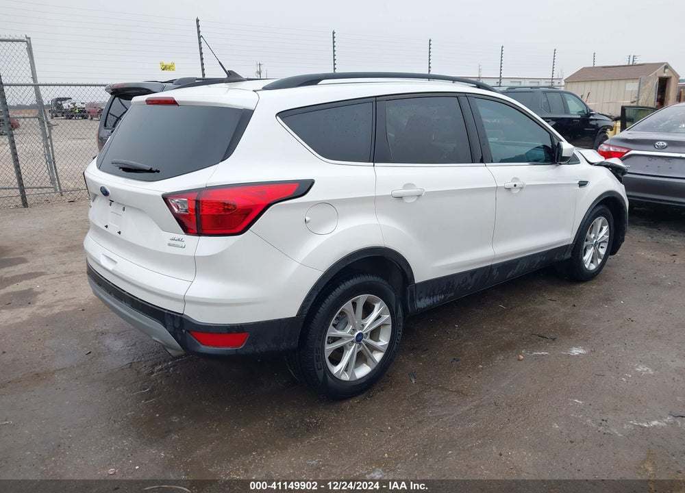 2019 FORD ESCAPE SEL VIN: 1FMCU0HDXKUA05657