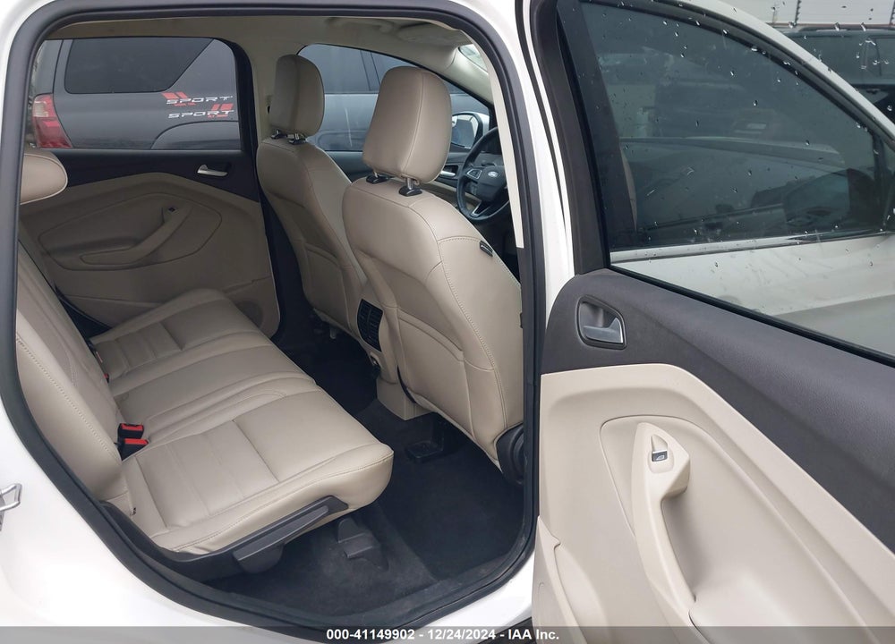 2019 FORD ESCAPE SEL VIN: 1FMCU0HDXKUA05657