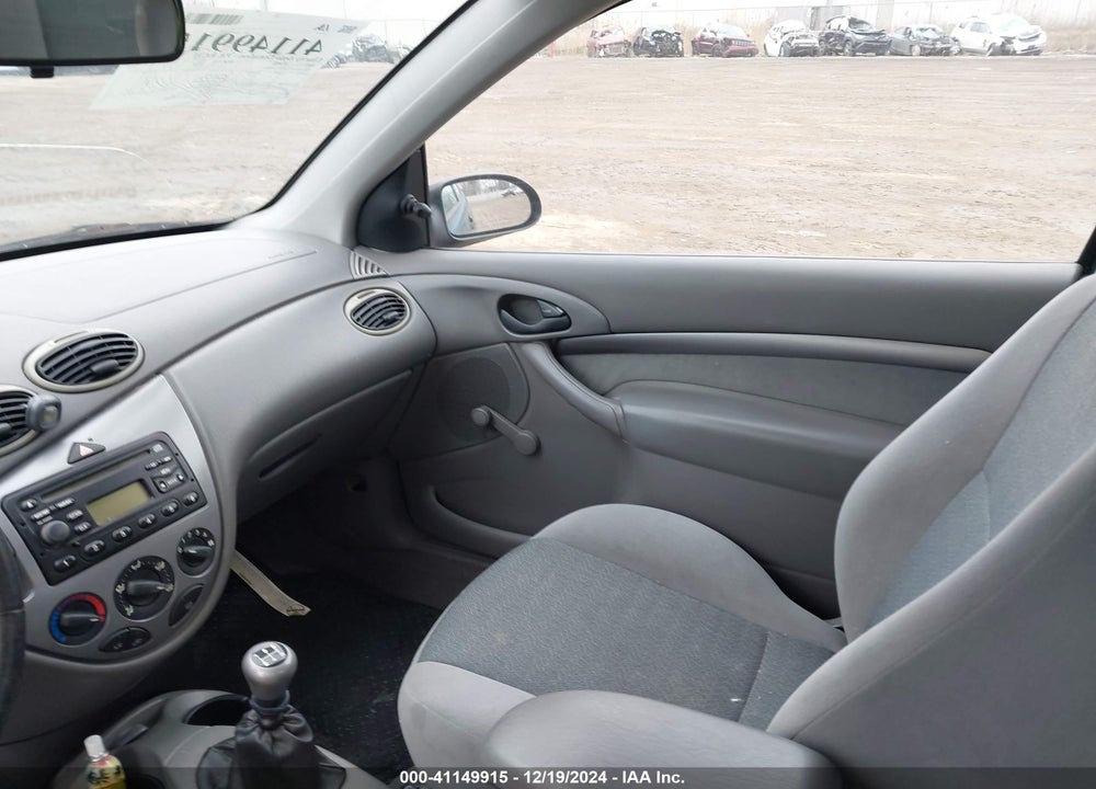 2001 FORD FOCUS ZX3 VIN: 3FAFP31391R135551