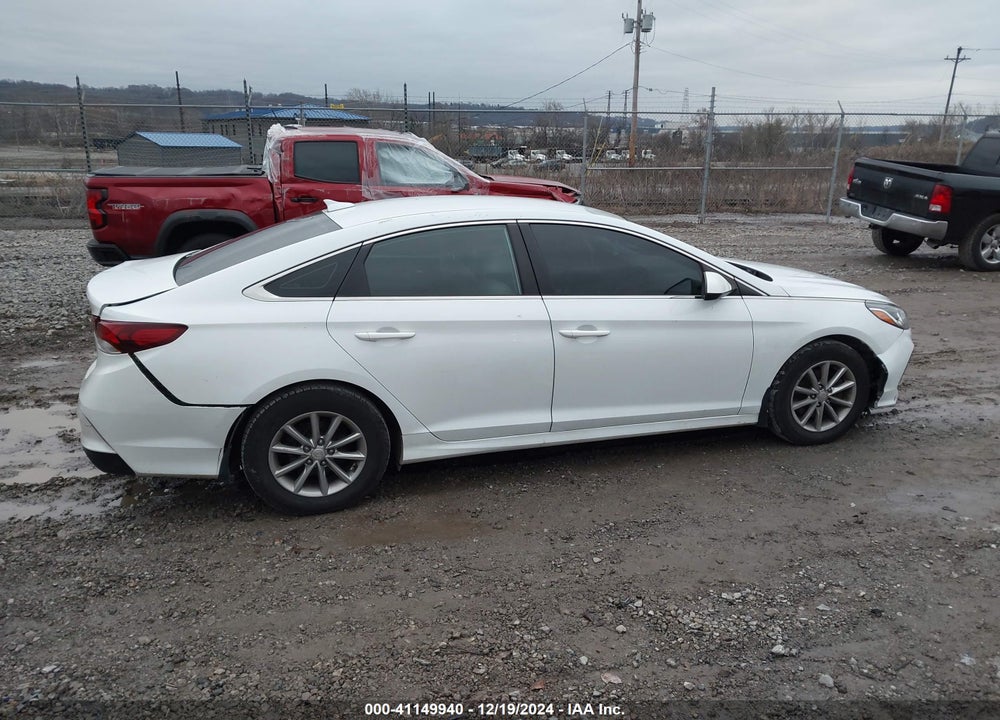 2018 HYUNDAI SONATA VIN: 5NPE24AF5JH673610