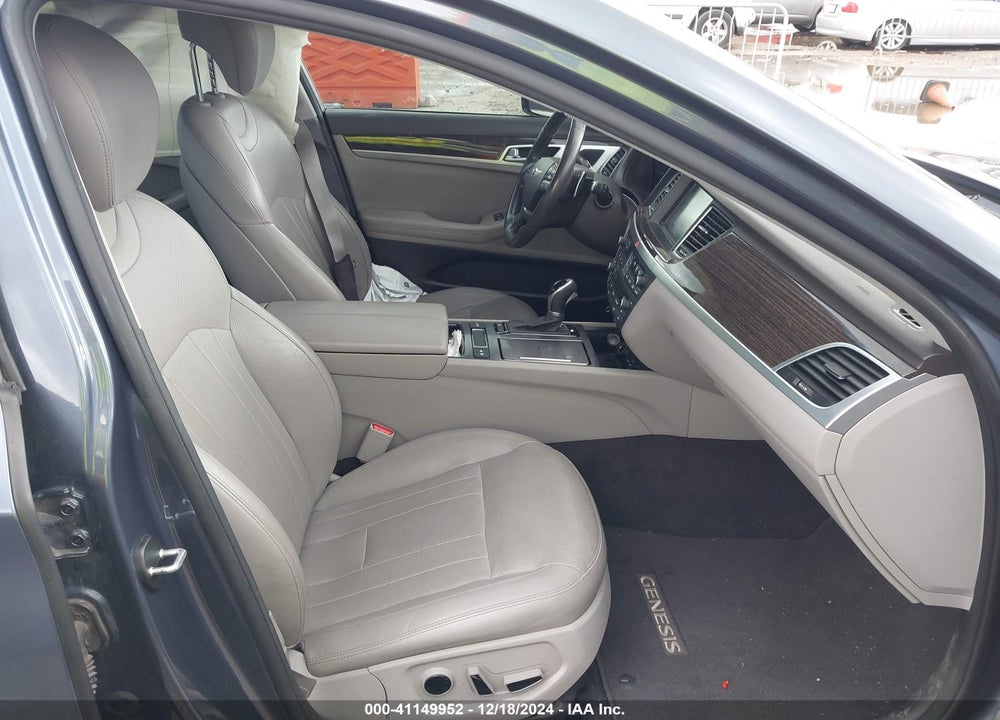 2015 HYUNDAI GENESIS 3.8 VIN: KMHGN4JE2FU087463
