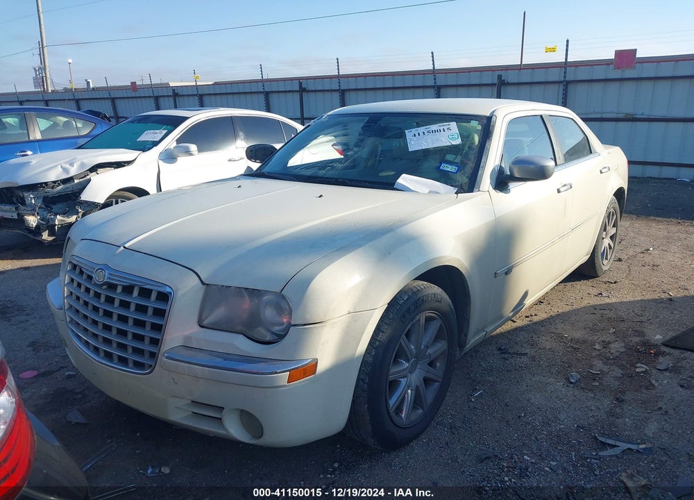 2008 CHRYSLER 300C VIN: 2C3KA63HX8H139638