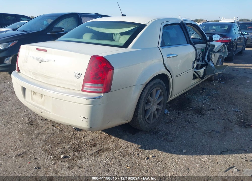 2008 CHRYSLER 300C VIN: 2C3KA63HX8H139638