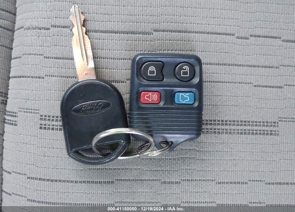 2010 FORD FOCUS SE VIN: 1FAHP3FNXAW177808