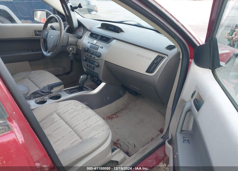 2010 FORD FOCUS SE VIN: 1FAHP3FNXAW177808