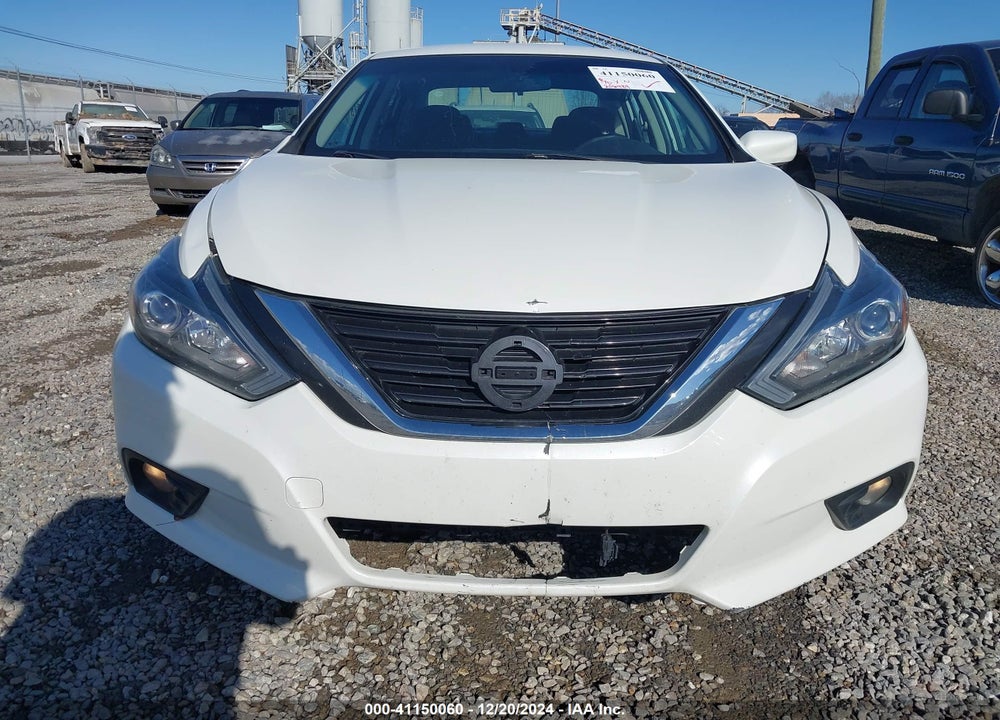 2017 NISSAN ALTIMA VIN: 1N4AL3AP1HC122424