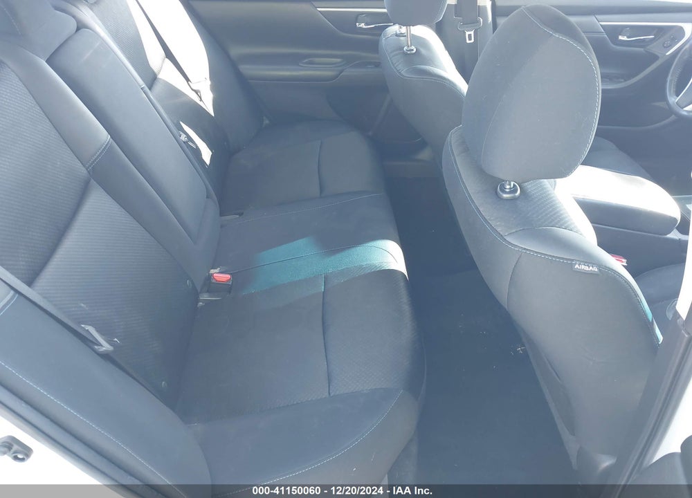 2017 NISSAN ALTIMA VIN: 1N4AL3AP1HC122424