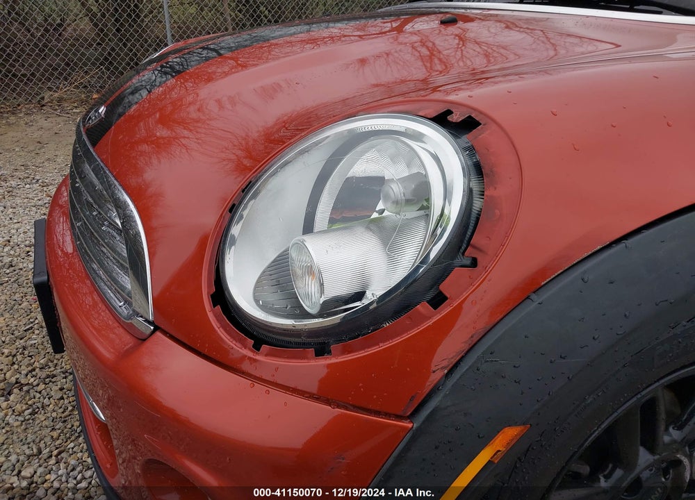 2012 MINI COOPER CLUBMAN VIN: WMWZF3C58CT488953